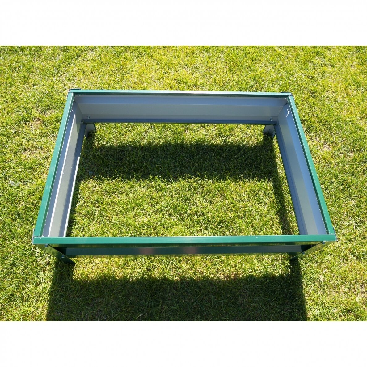Pakelta lysvė ŽALIA 20cm aukščio, 1,0m pločio 2 Pakelta lysvė ŽALIA 20cm aukščio, 1,0m pločio 2